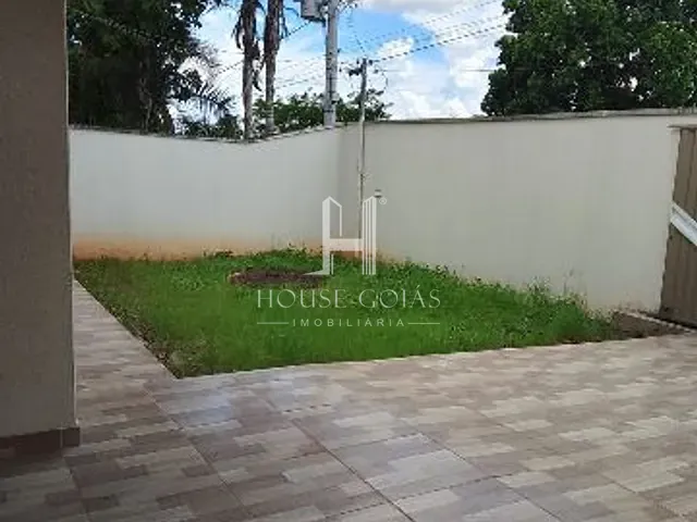 Casa com 404m² 3 quartos e 2 banheiros, à venda, no bairro Jardim Buriti Sereno em Aparecida de Goiânia