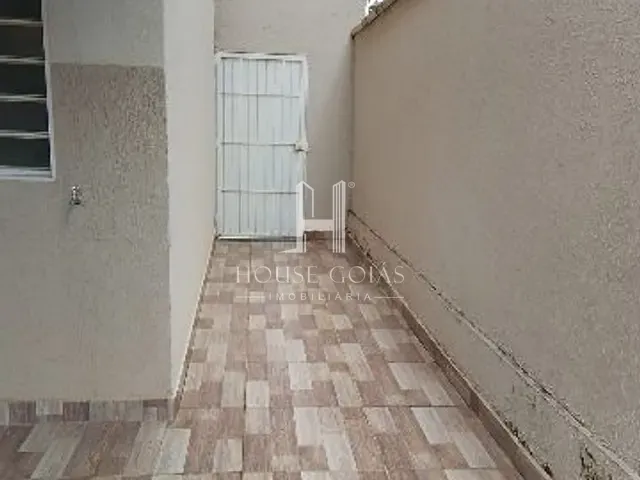 Casa com 404m² 3 quartos e 2 banheiros, à venda, no bairro Jardim Buriti Sereno em Aparecida de Goiânia