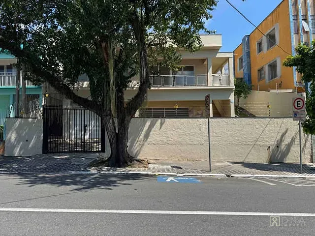 Casa 4 quartos e 2 banheiros, à venda, no bairro Jardim Bela Vista em São José dos Campos