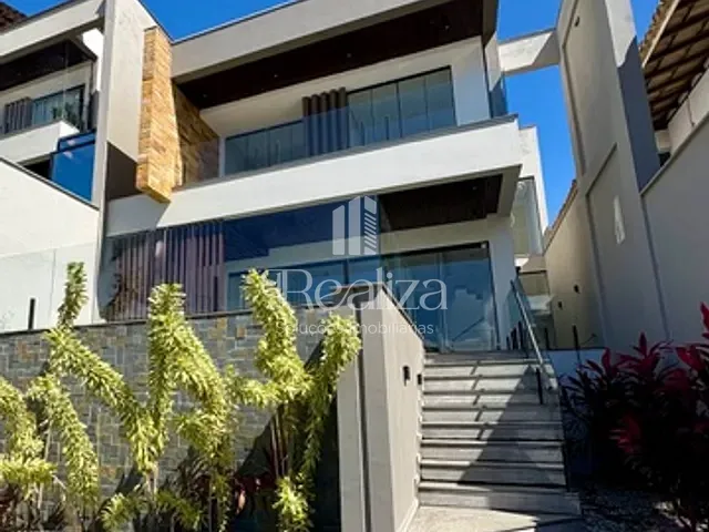Casa 4 quartos e 5 banheiros, à venda, no bairro Nossa Senhora da Vitória em Ilhéus