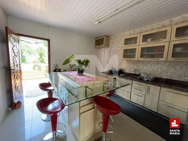 Casa com 450m² 3 quartos e 2 banheiros, à venda, no bairro Palmital em Chapecó