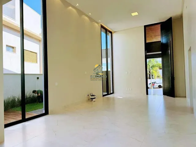 Casa com 567m² 3 quartos e 5 banheiros, à venda, no bairro Residencial Goiânia Golfe Clube em Goiânia
