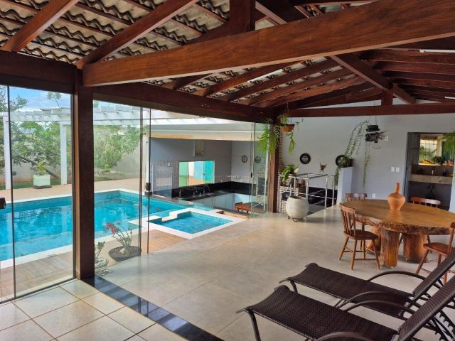 Casa com 1160m² 4 quartos e 6 banheiros, à venda, no bairro Ponte Alta Norte (Gama) em Brasília