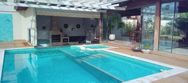 Casa com 1160m² 4 quartos e 6 banheiros, à venda, no bairro Ponte Alta Norte (Gama) em Brasília