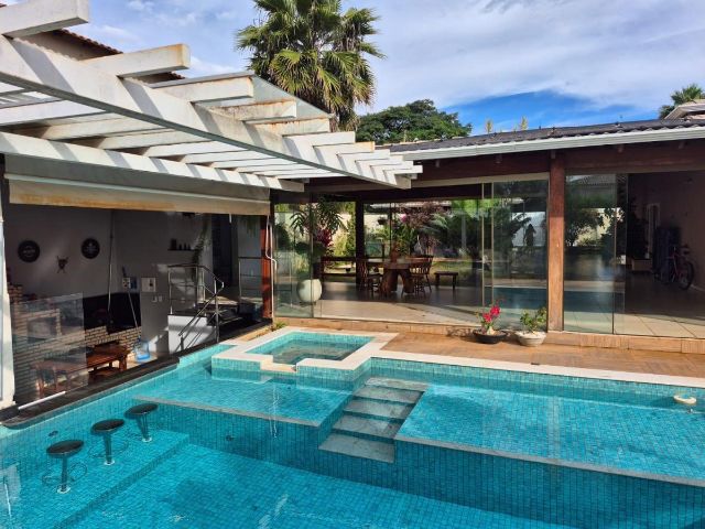 Casa com 1160m² 4 quartos e 6 banheiros, à venda, no bairro Ponte Alta Norte (Gama) em Brasília