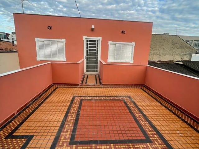 Casa com 228m² 5 quartos e 3 banheiros, à venda, no bairro Centro em Taubaté