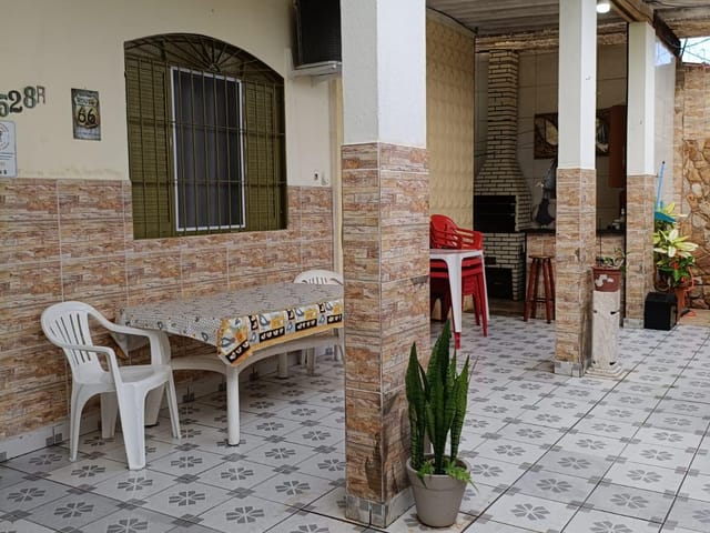 Casa com 174m² 3 quartos e 3 banheiros, à venda, no bairro Caiçara em Praia Grande