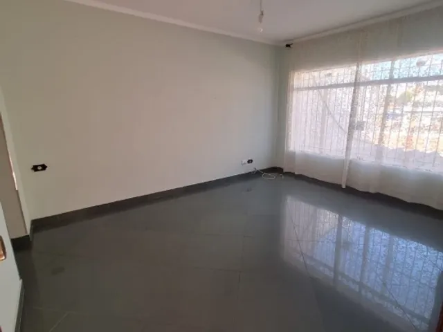 Casa 2 quartos e 2 banheiros, à venda, no bairro Vila Aquilino em Santo André