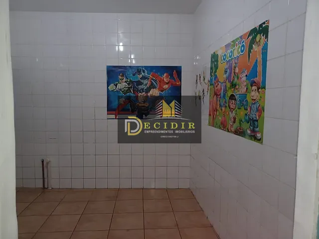 Casa com 290m², para alugar, no bairro Itaim Paulista em São Paulo