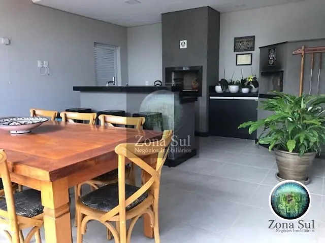 Casa com 350m² 3 quartos e 4 banheiros, à venda, no bairro Jardim Santa Catarina em Sorocaba