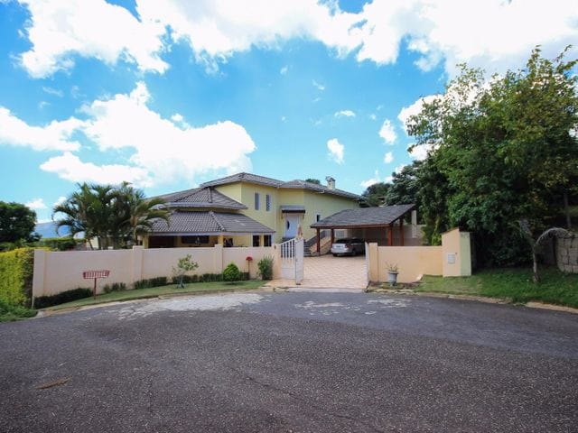 Casa com 2800m² 5 quartos e 7 banheiros, à venda, no bairro Condomínio Jardim das Palmeiras em Bragança Paulista