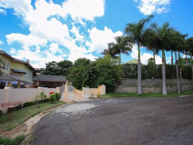 Casa com 2800m² 5 quartos e 7 banheiros, à venda, no bairro Condomínio Jardim das Palmeiras em Bragança Paulista