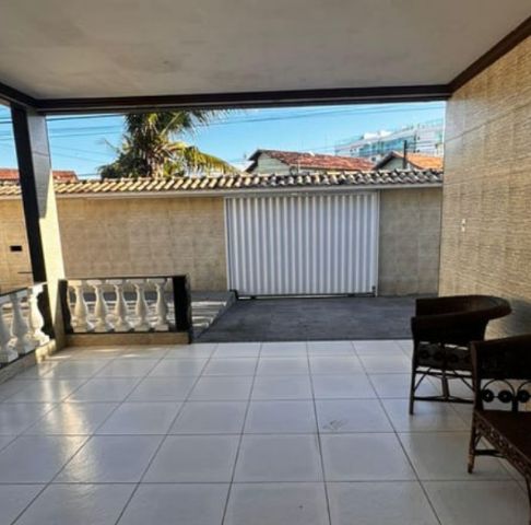 Casa com 360m² 3 quartos e 5 banheiros, à venda, no bairro Extensão do Bosque em Rio das Ostras