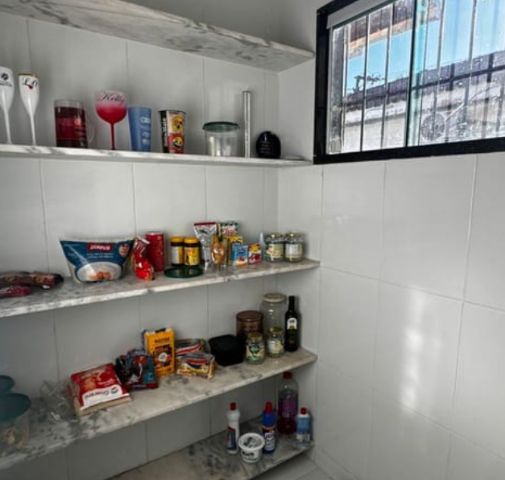 Casa com 360m² 3 quartos e 5 banheiros, à venda, no bairro Extensão do Bosque em Rio das Ostras