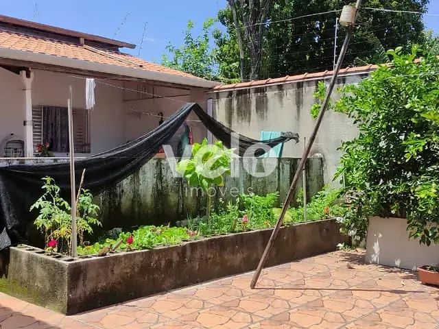 Casa com 350m² 3 quartos e 2 banheiros, à venda, no bairro Vila São José em Taubaté
