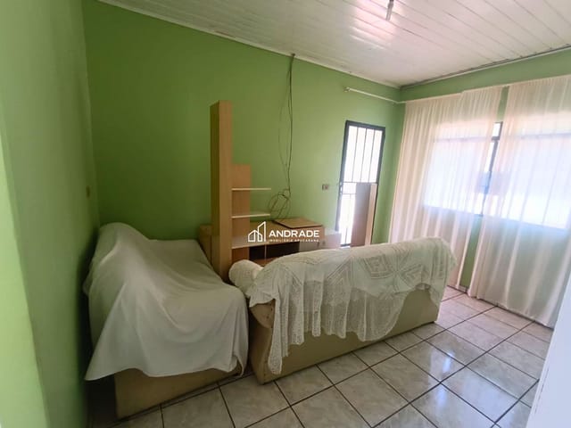 Casa com 360m² 4 quartos e 2 banheiros, à venda, no bairro Jardim Paraíso em Apucarana