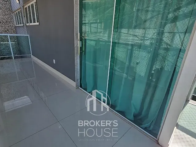 Casa 3 quartos e 5 banheiros, à venda, no bairro Tabuazeiro em Vitória