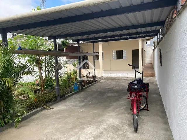 Casa com 200m² 2 quartos e 2 banheiros, à venda, no bairro Sítio Paecara (Vicente de Carvalho) em Guarujá