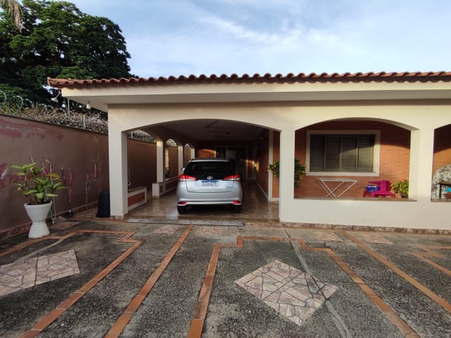 Casa com 1000m² 5 quartos e 6 banheiros, à venda, no bairro Gran Park Residencial em Piracicaba