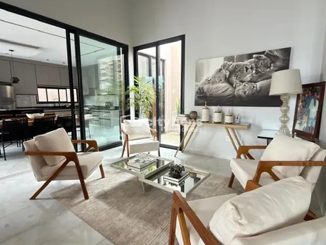 Casa 4 quartos e 5 banheiros, à venda, no bairro Santa Luzia em Araçatuba