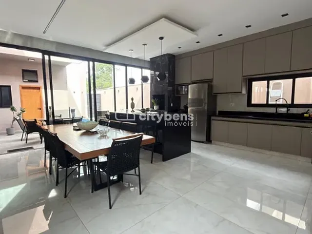 Casa 4 quartos e 5 banheiros, à venda, no bairro Santa Luzia em Araçatuba