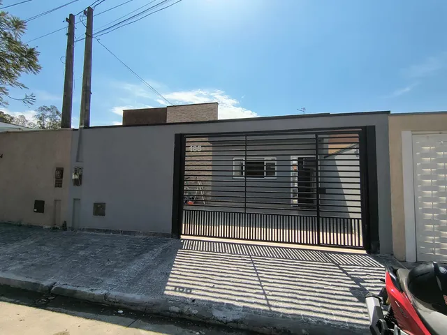 Casa 3 quartos e 1 banheiro, à venda, no bairro Vila Caputera em Mogi das Cruzes