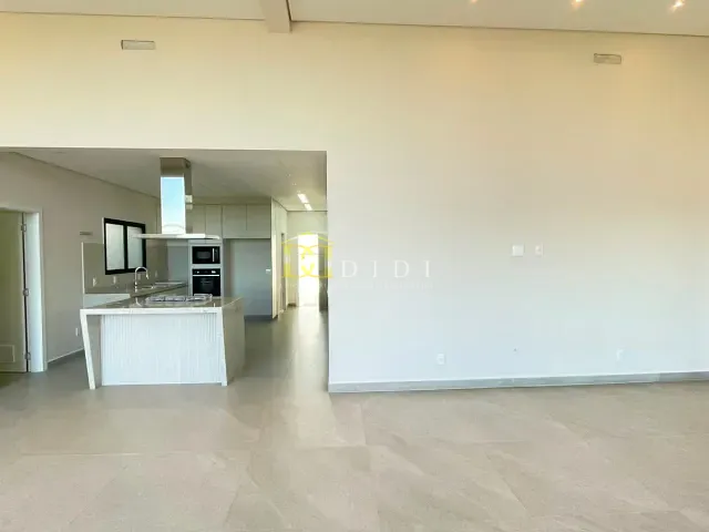 Casa 3 quartos e 4 banheiros, à venda, no bairro Portal Ville Flamboyant em Porto Feliz