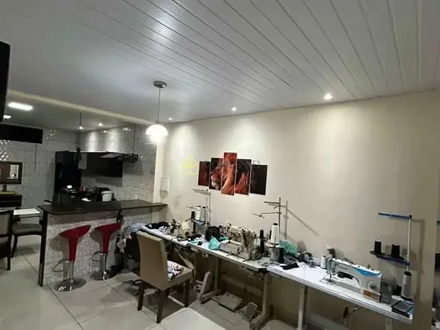 Casa 2 quartos e 1 banheiro, à venda, no bairro Novo Horizonte em Barra Mansa
