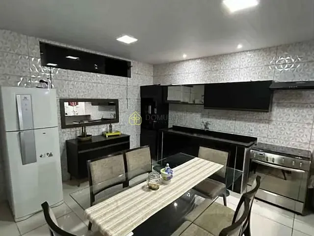 Casa 2 quartos e 1 banheiro, à venda, no bairro Novo Horizonte em Barra Mansa