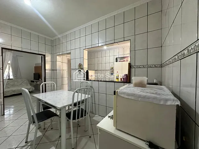 Casa 3 quartos e 2 banheiros, à venda, no bairro Parque Olaria em Santa Bárbara D'Oeste