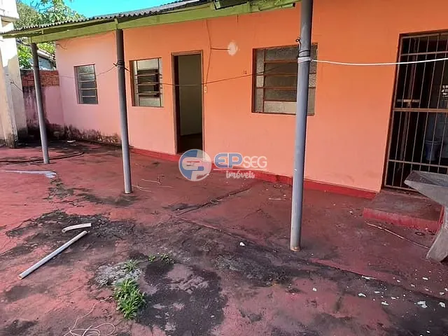 Casa com 336m² 3 quartos e 1 banheiro, à venda, no bairro Vila Recreio em Londrina