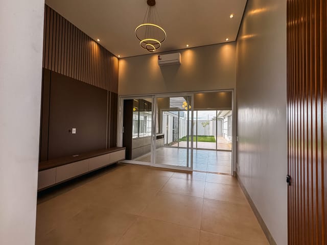 Casa com 360m² 3 quartos e 2 banheiros, à venda, no bairro Parque Alvorada em Dourados
