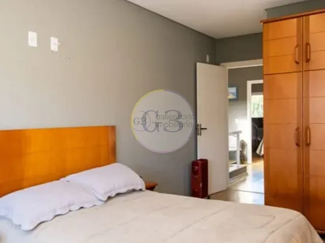 Casa 3 quartos e 2 banheiros, à venda, no bairro Laranjal em Pelotas