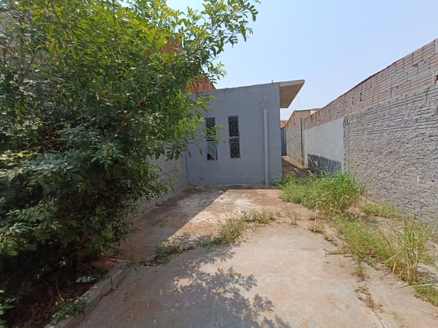 Casa com 125m² 1 quarto e 1 banheiro, para alugar, no bairro Quemil em Birigui