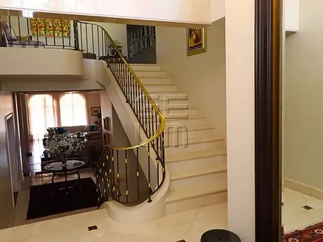 Casa com 1250m² 5 quartos e 6 banheiros, à venda, no bairro Tucano em Londrina