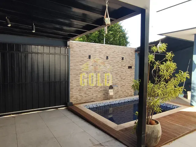 Casa com 126m² 3 quartos e 2 banheiros, à venda, no bairro Coliseu em Londrina