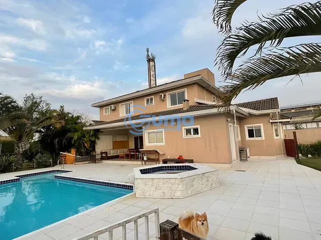 Casa com 2000m² 5 quartos e 6 banheiros, à venda, no bairro Condomínio Residencial Rosário de Fátima em Bragança Paulista