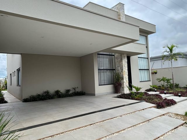 Casa com 572m² 3 quartos e 4 banheiros, à venda, no bairro Parque dos Ingás em Nova Mutum