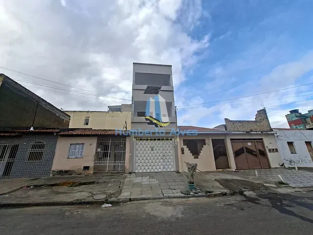 Casa com 274m² 4 quartos e 1 banheiro, para alugar, no bairro Brasil em Vitória da Conquista