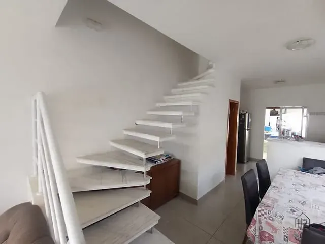 Casa com 125m² 2 quartos e 3 banheiros, à venda, no bairro Residencial Pastoreiro em Cotia