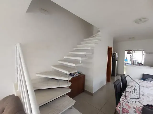 Casa com 125m² 2 quartos e 3 banheiros, à venda, no bairro Residencial Pastoreiro em Cotia
