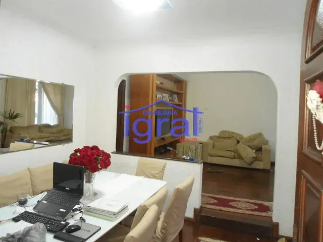 Casa com 394m² 3 quartos e 4 banheiros, à venda ou para alugar, no bairro Cidade Vargas em São Paulo