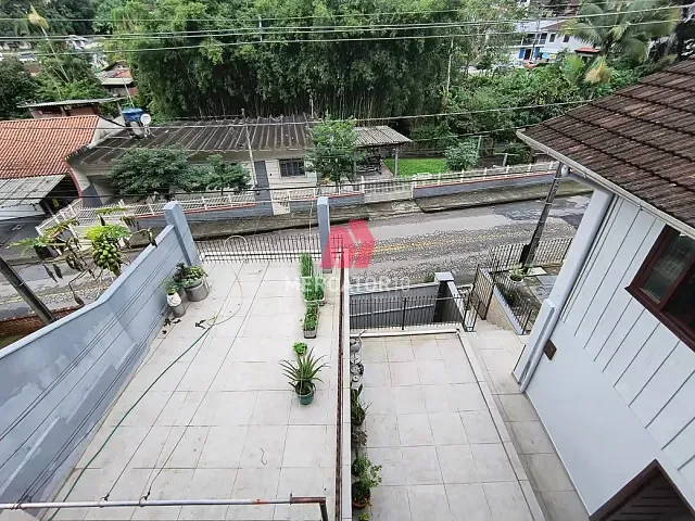 Casa 5 quartos e 4 banheiros, à venda, no bairro Progresso em Blumenau