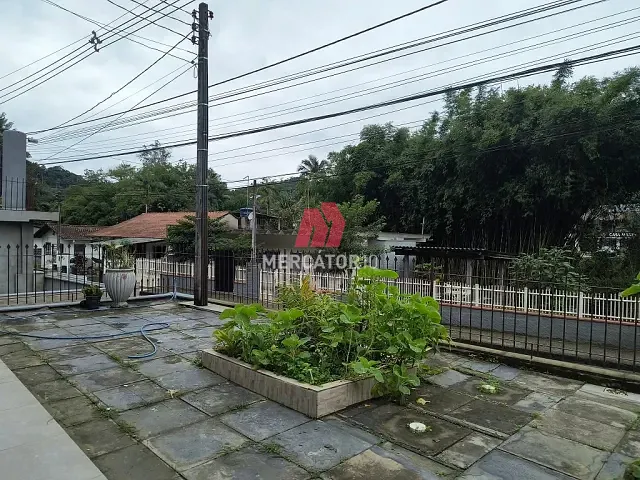 Casa 5 quartos e 4 banheiros, à venda, no bairro Progresso em Blumenau