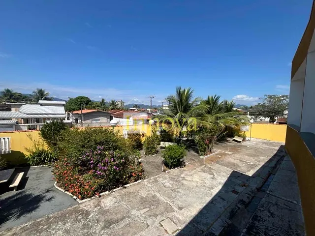 Casa 2 quartos e 1 banheiro, à venda, no bairro Jardim Britânia em Caraguatatuba