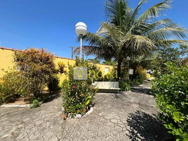 Casa 2 quartos e 1 banheiro, à venda, no bairro Jardim Britânia em Caraguatatuba