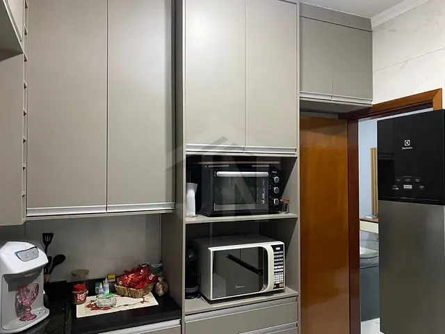Casa com 160m² 3 quartos e 3 banheiros, à venda, no bairro Jardim Ângelo Jurca em Ribeirão Preto