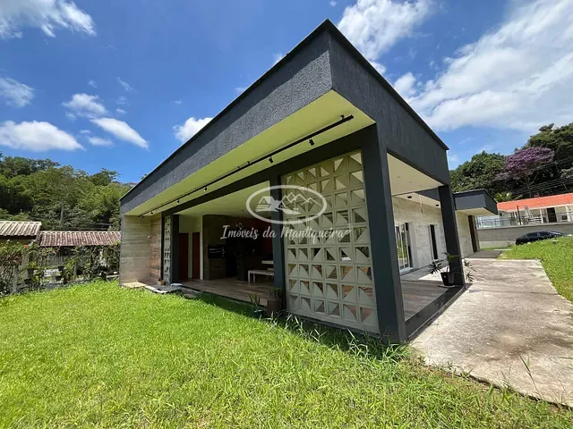 Casa com 1100m² 4 quartos e 3 banheiros, à venda, no bairro Harry Bertell (Penedo) em Itatiaia