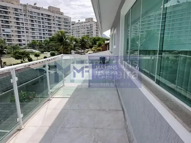 Casa com 700m² 4 quartos e 6 banheiros, à venda, no bairro Recreio dos Bandeirantes em Rio de Janeiro