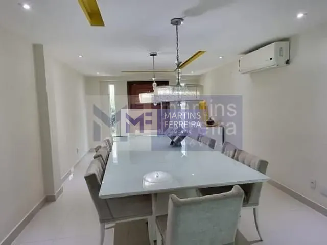 Casa com 700m² 4 quartos e 6 banheiros, à venda, no bairro Recreio dos Bandeirantes em Rio de Janeiro